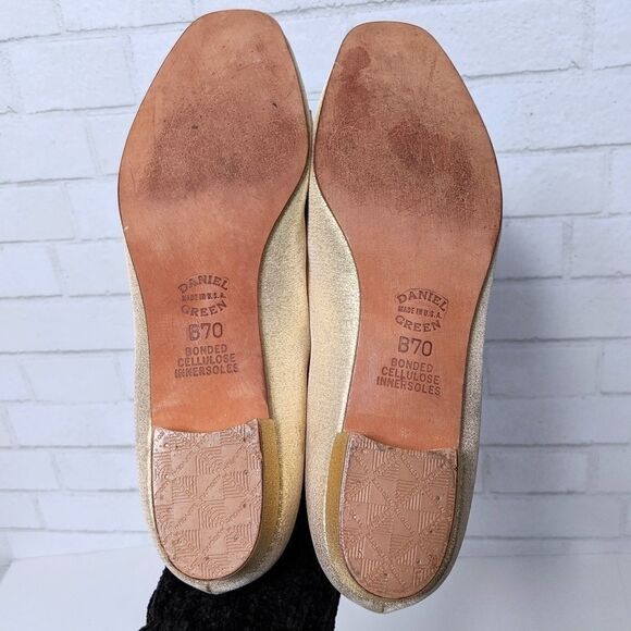 Vintage DANIEL GREEN Gold Sparkle Bow Low Heels 7 - Picture 3 of 9